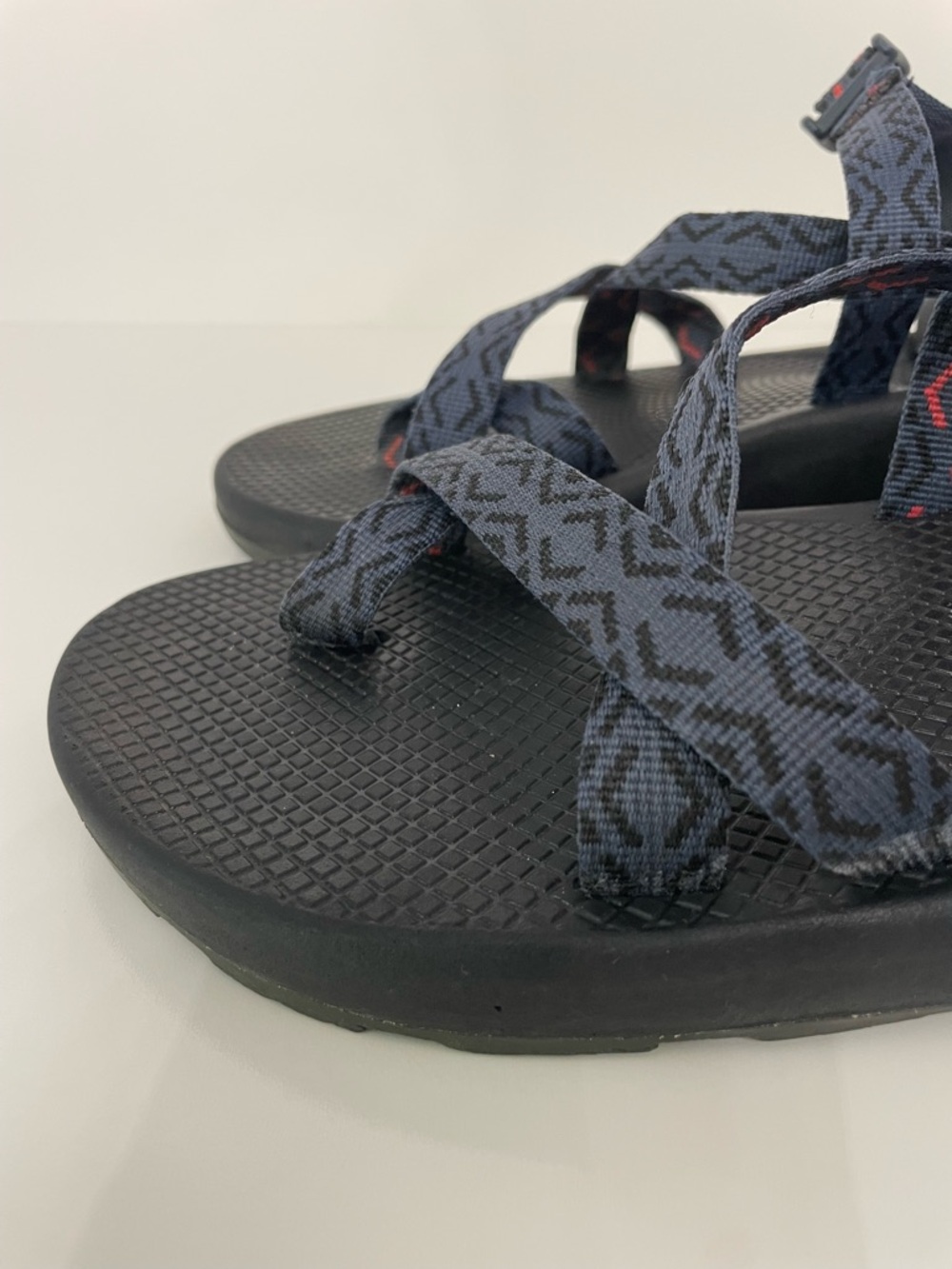 Chaco Z2 Classic Blue Aztec Adjustable Hiking Sandal, size 11